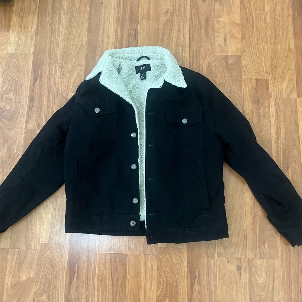 H&M Sherpa Jacket Black medium